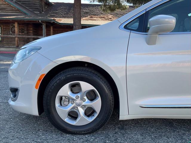 2017 Chrysler Pacifica Touring-L Plus