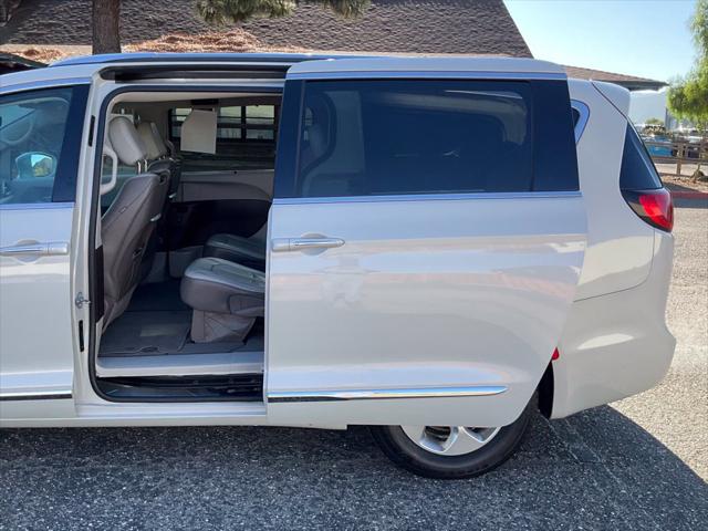 2017 Chrysler Pacifica Touring-L Plus