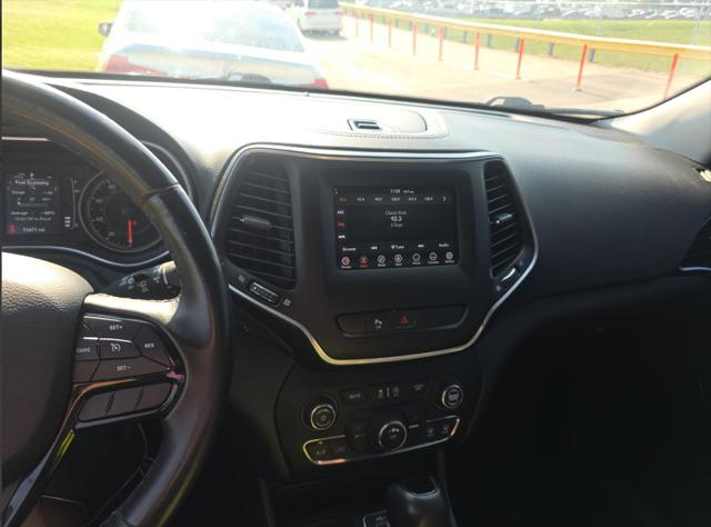 Used 2019 Jeep Cherokee Altitude FWD For Sale in Olive Branch, MS