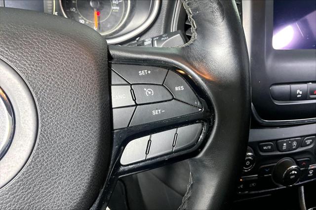 Used 2019 Jeep Cherokee Altitude FWD For Sale in Olive Branch, MS