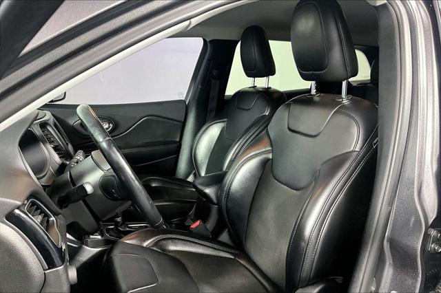 Used 2019 Jeep Cherokee Altitude FWD For Sale in Olive Branch, MS