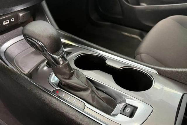 2022 Chevrolet Malibu FWD LT