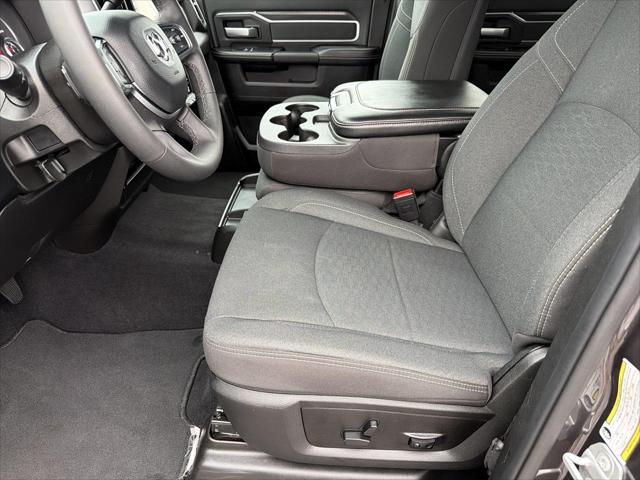 2026 Ram 2500 Big Horn Crew Cab 4x4 64 Box