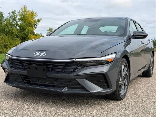 2025 Hyundai Elantra SEL Sport for sale in Loretto, MN
