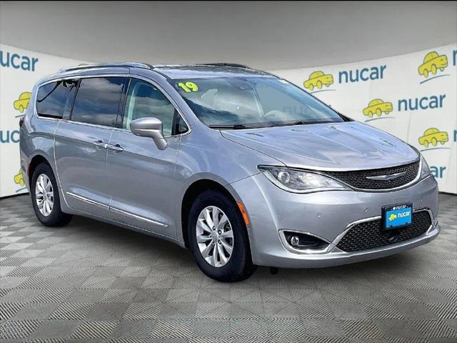 2019 Chrysler Pacifica Touring L for sale in Tilton, NH