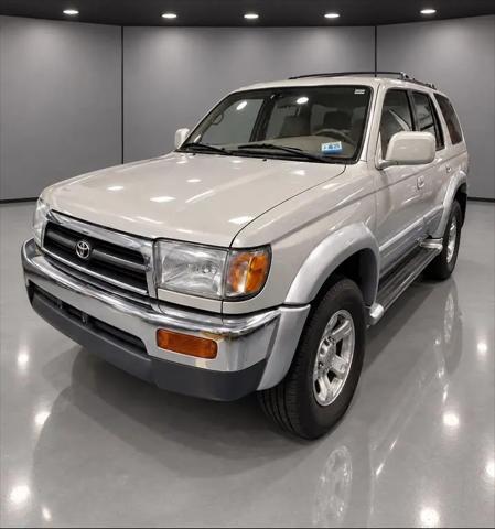 1998 Toyota 4Runner SR5 V6 Limited for sale in Naperville, IL