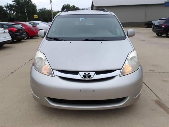2008 Toyota Sienna XLE for sale in Tremont, IL