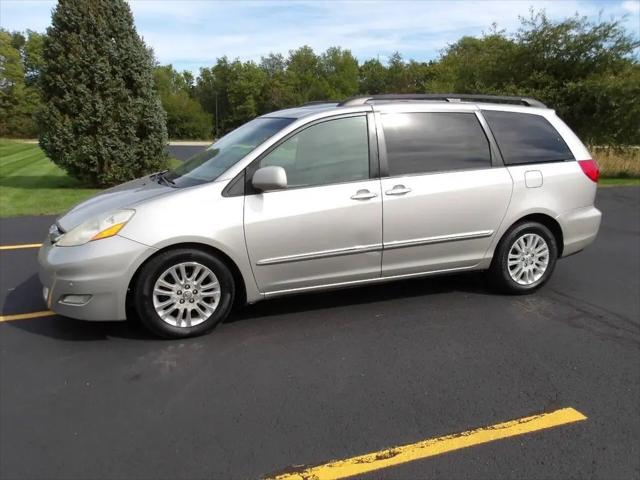 2008 Toyota Sienna XLE for sale in Tremont, IL