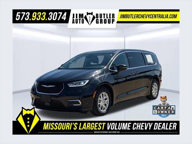 2023 Chrysler Pacifica Touring L for sale in Centralia, MO