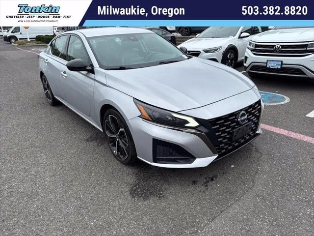 2023 Nissan Altima SR FWD for sale in Milwaukie, OR
