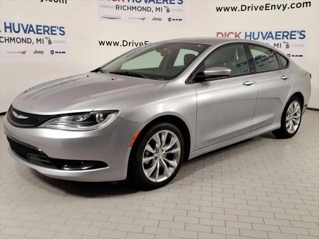 2015 Chrysler 200 S for sale in Richmond, MI