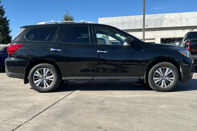 2020 Nissan Pathfinder S 4WD