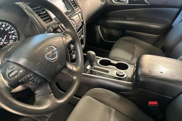 2020 Nissan Pathfinder S 4WD