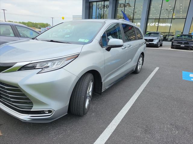 2023 Toyota Sienna Limited for sale in Auburn, NY
