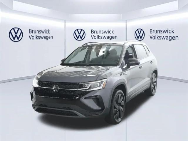2024 Volkswagen Taos 1.5T SE Black for sale in Brunswick, OH