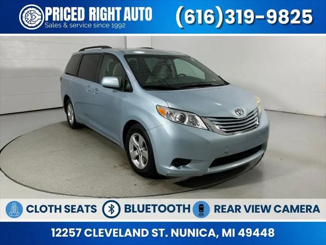2017 Toyota Sienna LE 8 Passenger for sale in Nunica, MI