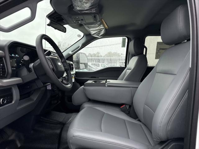 2027 Ford F-550 XL