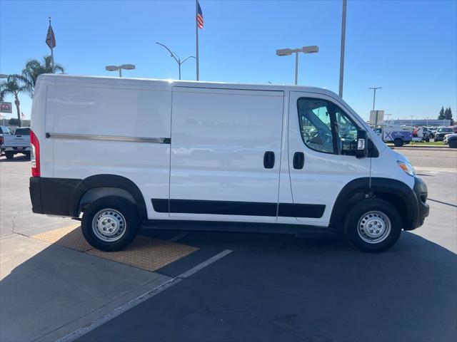 2025 Ram ProMaster 2500 Cargo Van Tradesman Low Roof 136 WB w/Pass Seat