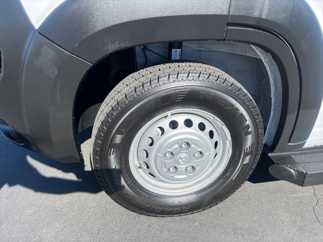 2025 Ram ProMaster 2500 Cargo Van Tradesman Low Roof 136 WB w/Pass Seat