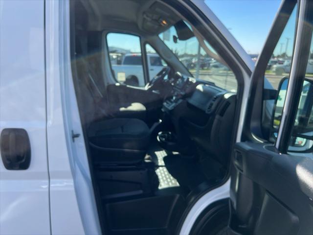 2025 Ram ProMaster 2500 Cargo Van Tradesman Low Roof 136 WB w/Pass Seat