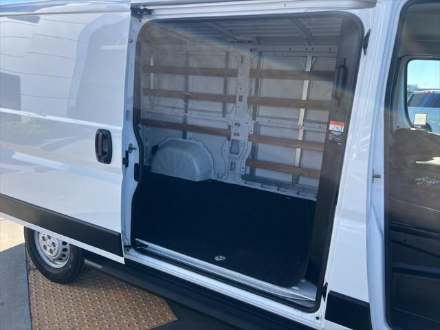 2025 Ram ProMaster 2500 Cargo Van Tradesman Low Roof 136 WB w/Pass Seat