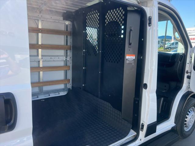 2025 Ram ProMaster 2500 Cargo Van Tradesman Low Roof 136 WB w/Pass Seat