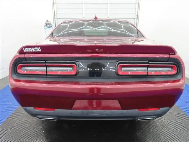 2018 Dodge Challenger SXT Plus