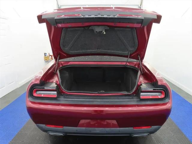 2018 Dodge Challenger SXT Plus