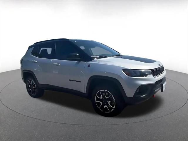 2025 Jeep Compass Trailhawk 4x4