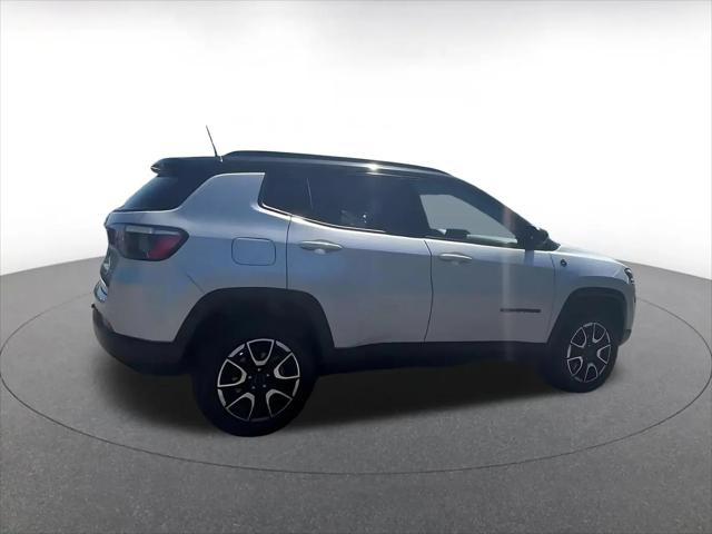 2025 Jeep Compass Trailhawk 4x4