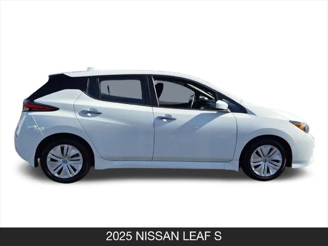 2025 Nissan LEAF S