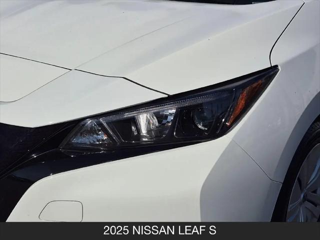2025 Nissan LEAF S