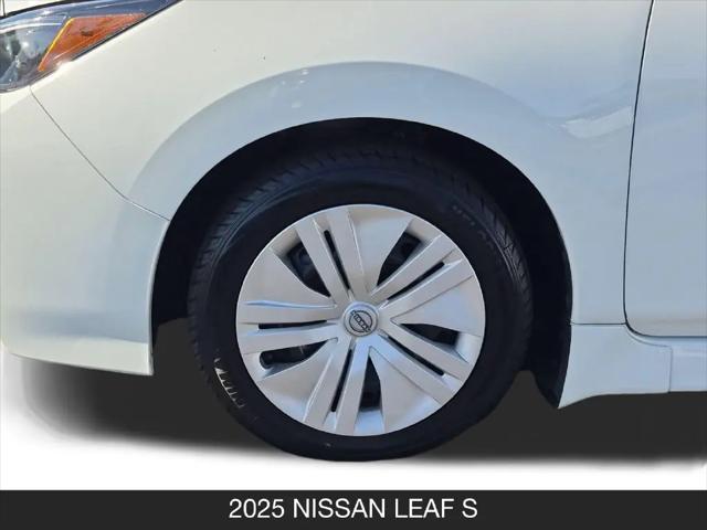 2025 Nissan LEAF S