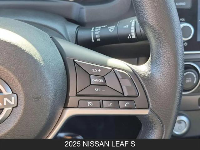 2025 Nissan LEAF S