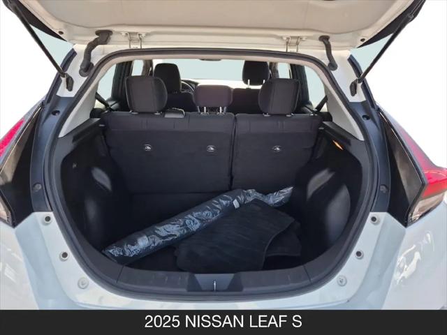 2025 Nissan LEAF S