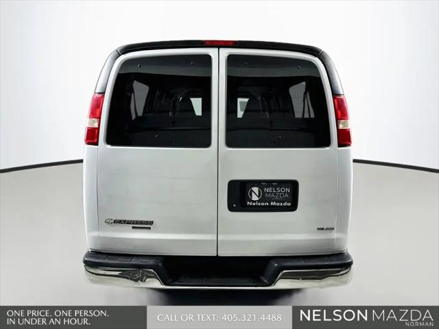 2016 Chevrolet Express LT
