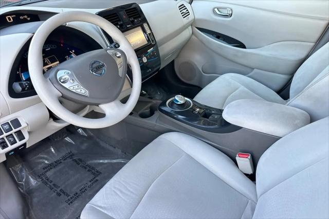 2011 Nissan LEAF SL