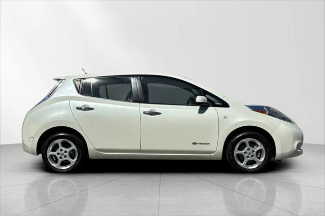 2011 Nissan LEAF SL