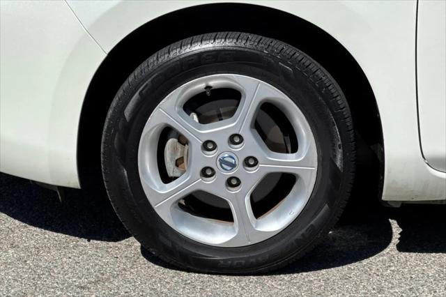 2011 Nissan LEAF SL