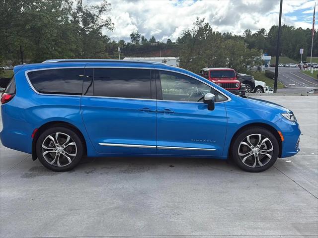 2026 Chrysler Pacifica Pinnacle AWD