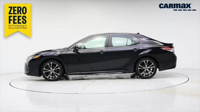 2020 Toyota Camry SE for sale in Glencoe, IL