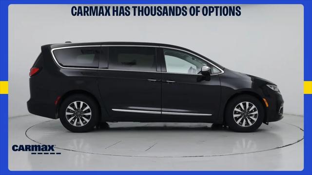 2023 Chrysler Pacifica Hybrid Limited