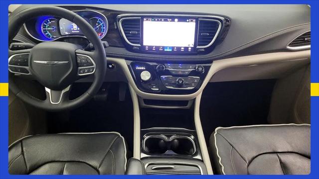 2023 Chrysler Pacifica Hybrid Limited