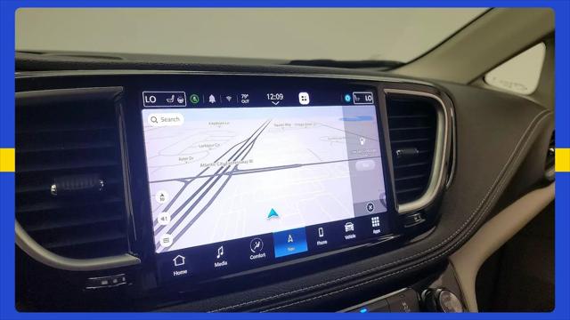 2023 Chrysler Pacifica Hybrid Limited