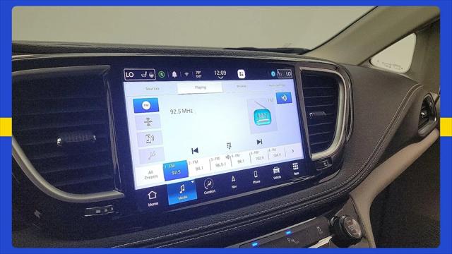 2023 Chrysler Pacifica Hybrid Limited