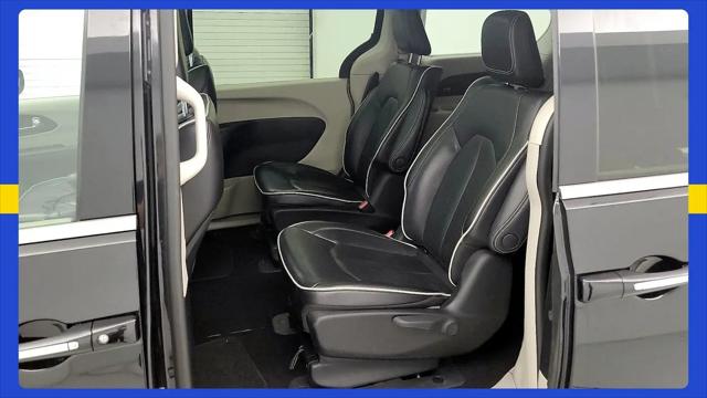 2023 Chrysler Pacifica Hybrid Limited