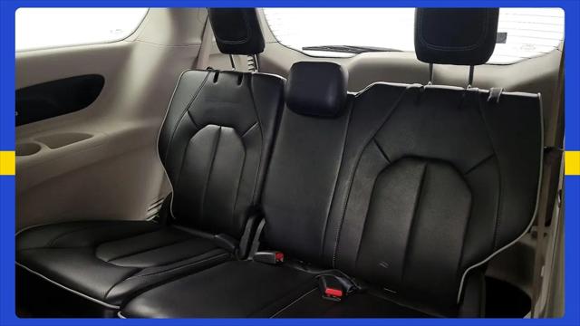 2023 Chrysler Pacifica Hybrid Limited