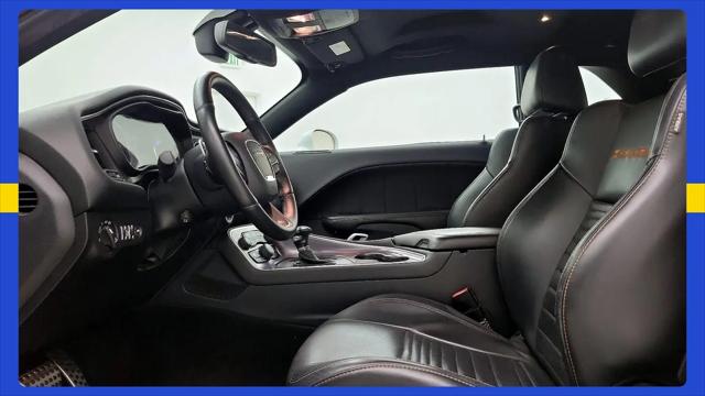 2016 Dodge Challenger R/T Plus Shaker