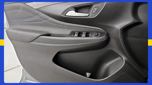 2025 Buick NV Sport Touring FWD