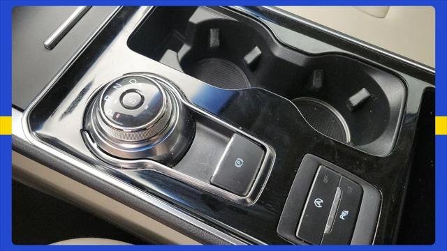 2020 Ford Edge Titanium